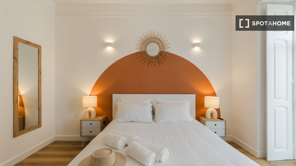 Double room Lisbon, 6 beds — photo 36