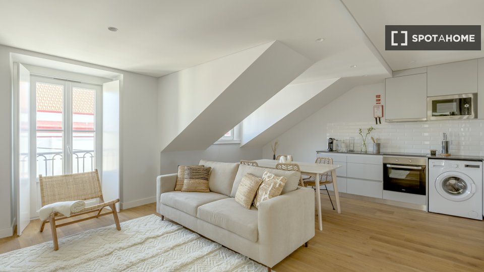 Apartment Lisbon, 2 beds — photo 11