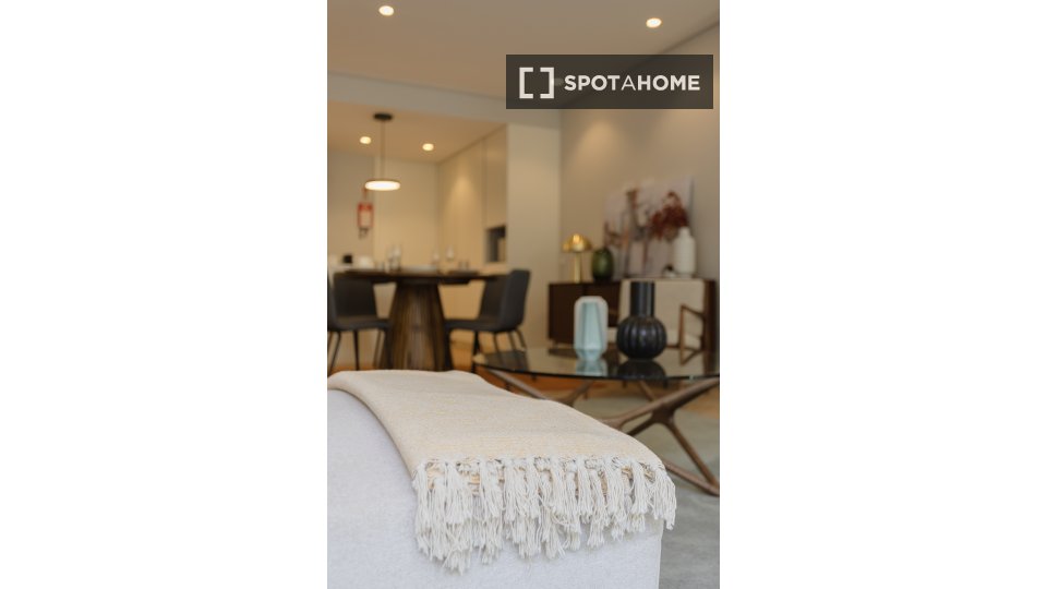 Apartment Porto, 2 beds, 246m² — photo 19