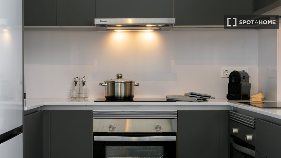 Double room Barcelona, 6 beds, 180m² — photo 9