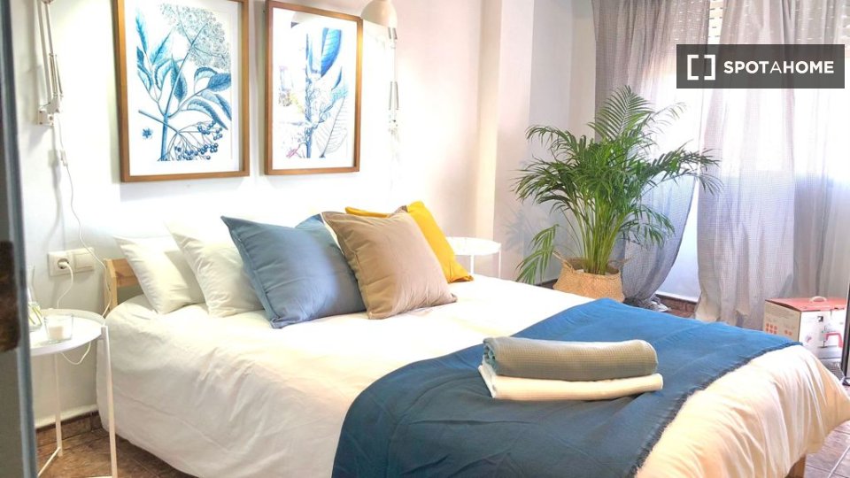 Apartment Valencia, 2 beds, 84m² — photo 19