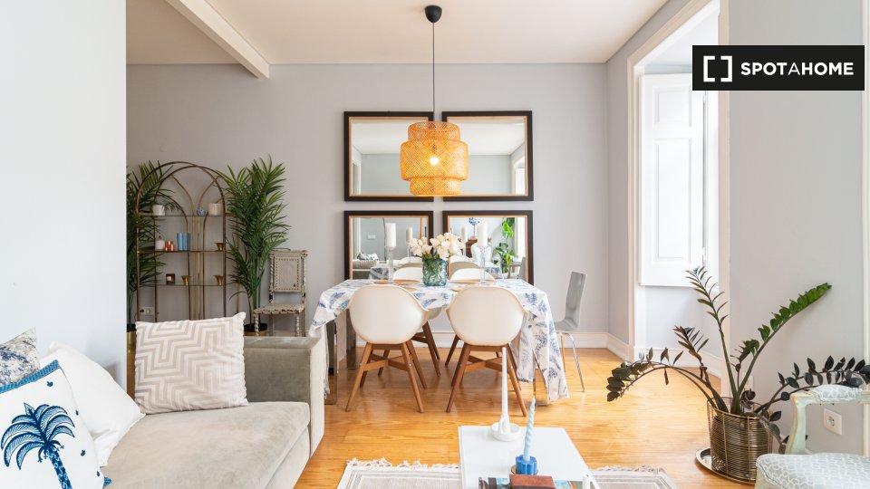 Apartment Lisbon, 2 beds, 129m² — photo 14