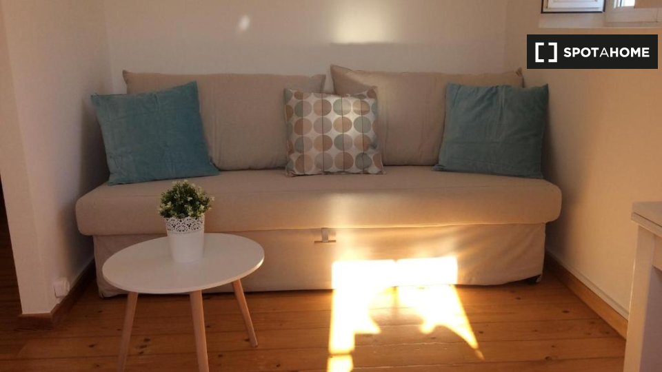 Apartment Lisbon, 1 bed — photo 8