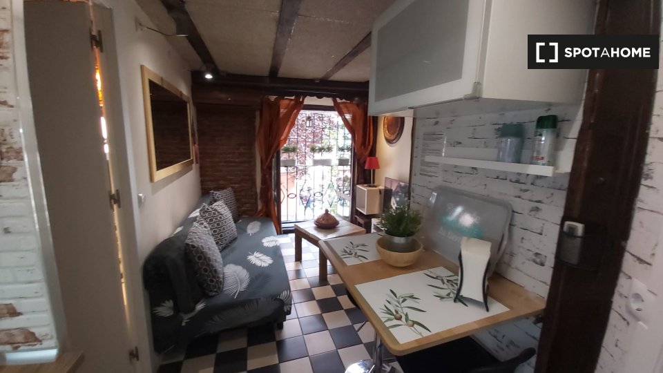 Apartment Madrid, 2 beds, 45m² — photo 1