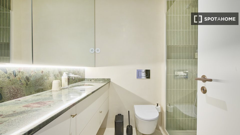 Apartment Lisbon, 1 bed — photo 5