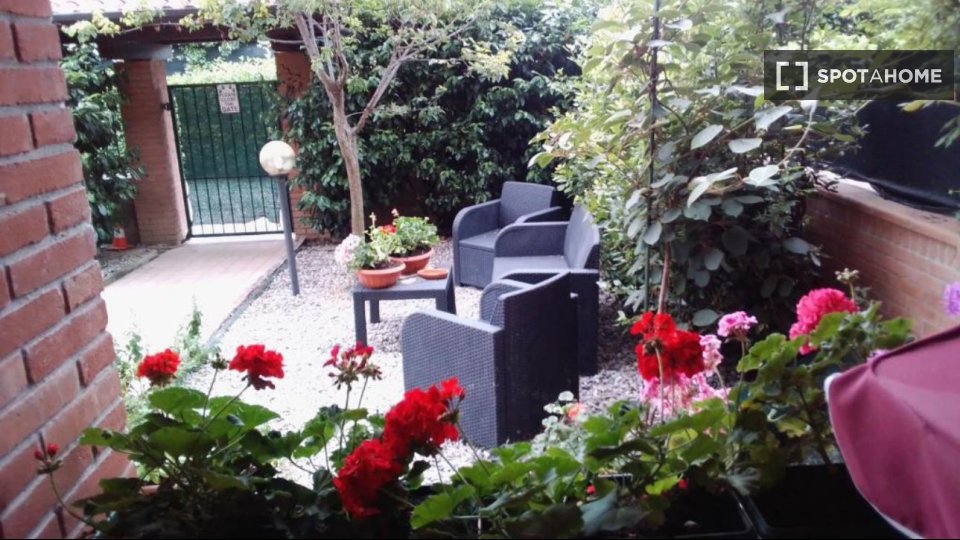 Double room Milan, 4 beds — photo 16