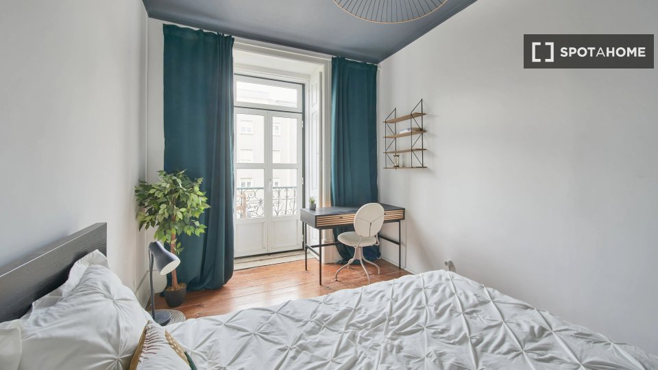 Double room Lisbon, 6 beds — photo 3
