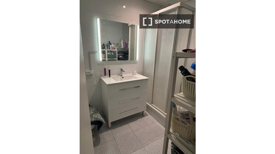 Double room Barcelona, 4 beds, 120m² — photo 20
