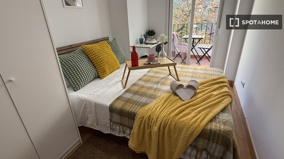 Double room Madrid, 5 beds — photo 31