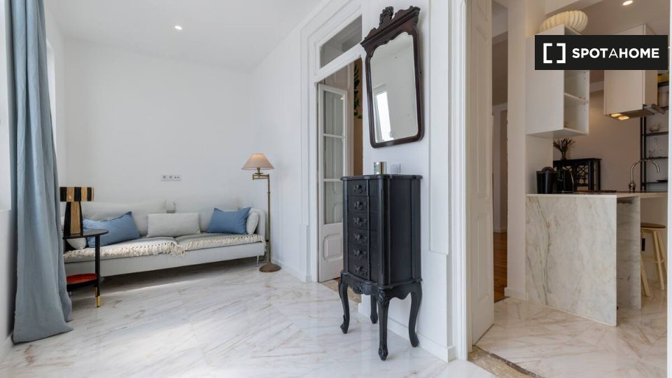 Apartment Lisbon, 2 beds — photo 2