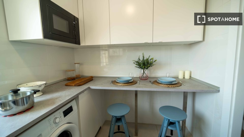 Double room Santander, 1 bed, 100m² — photo 4