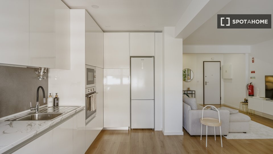 Apartment Lisbon, 2 beds — photo 5