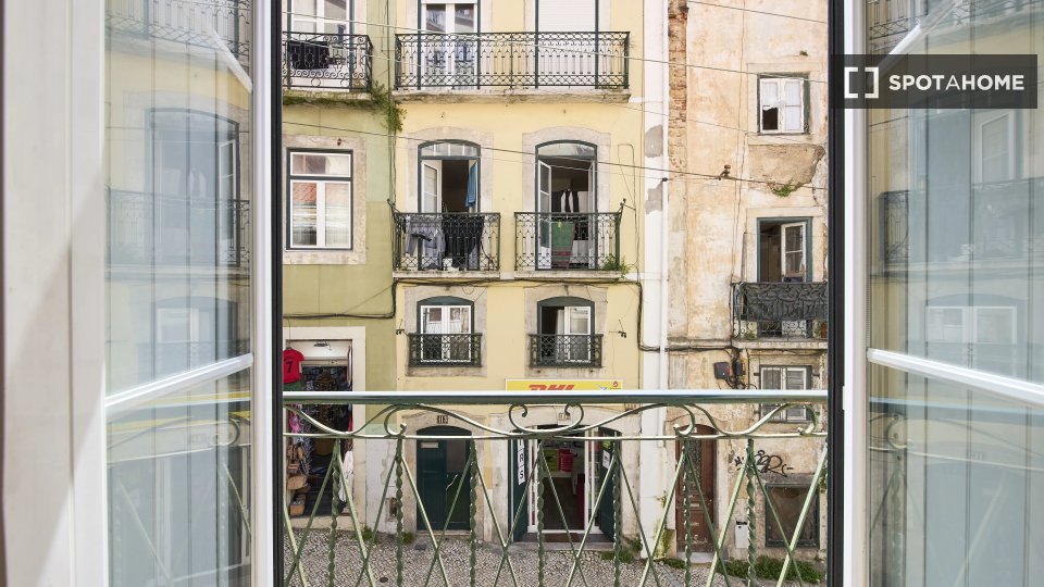 Double room Lisbon, 13 beds — photo 15