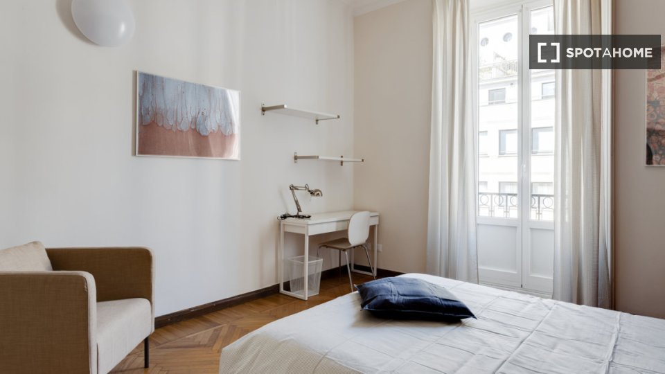 Double room Milan, 14 beds, 369m² — photo 11