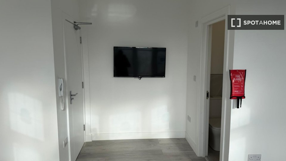 Apartment mono London — photo 5