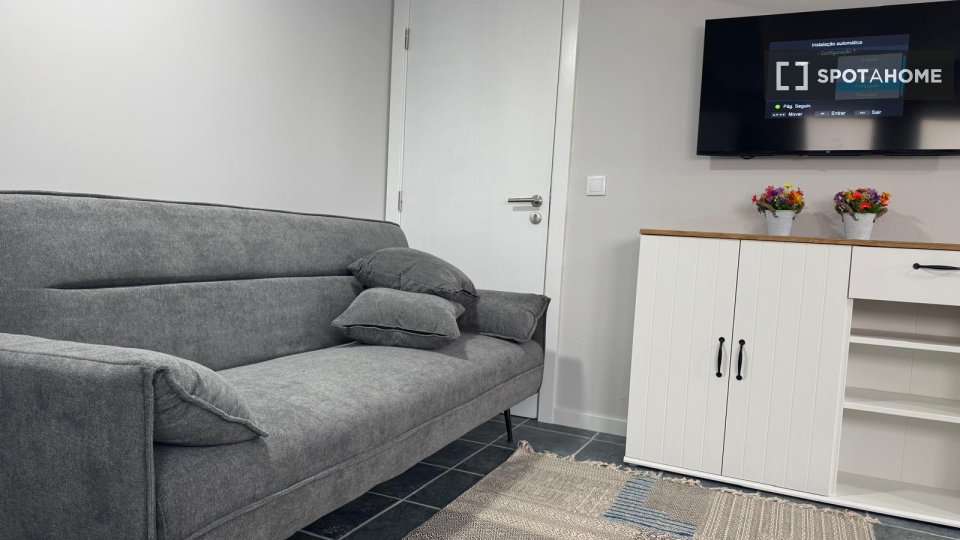 Double room Lisbon, 14 beds — photo 13
