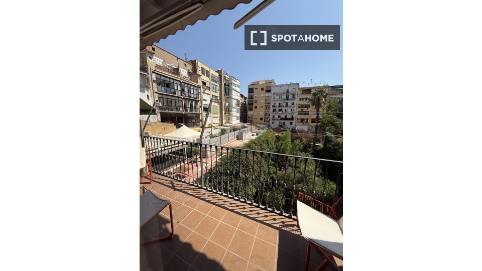 Double room Barcelona, 7 beds, 180m² — photo 15