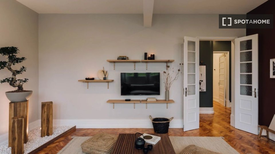 Apartment Lisbon, 2 beds — photo 16