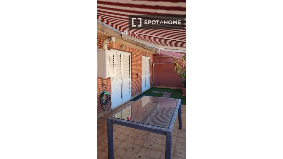 Apartment Valencia, 2 beds, 56m² — photo 6