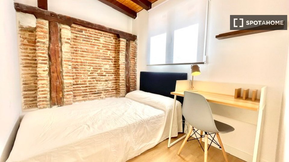 Double room Madrid, 18 beds — photo 7