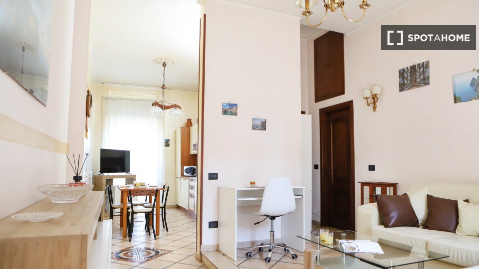 Apartment Naples, 1 bed — photo 8