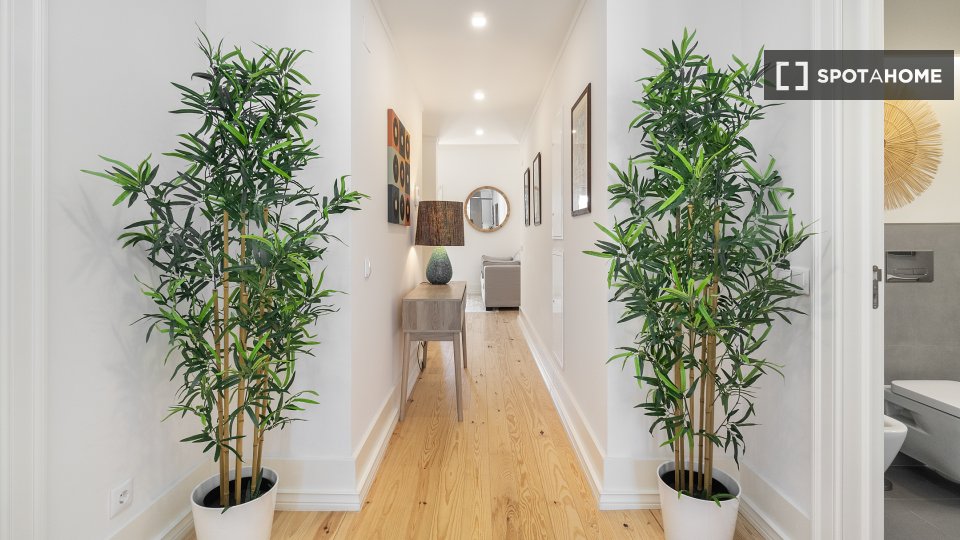 Apartment Lisbon, 3 beds — photo 11