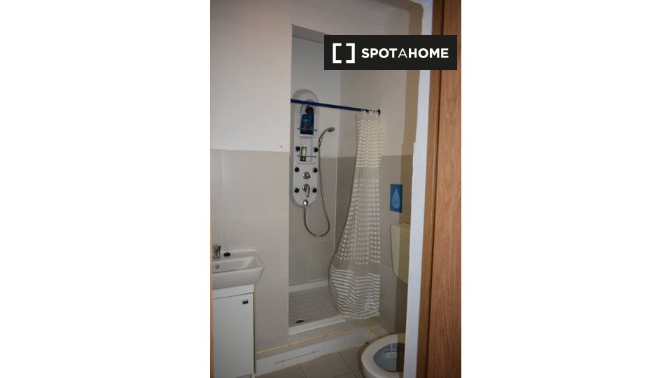 Double room Lisbon, 7 beds — photo 4