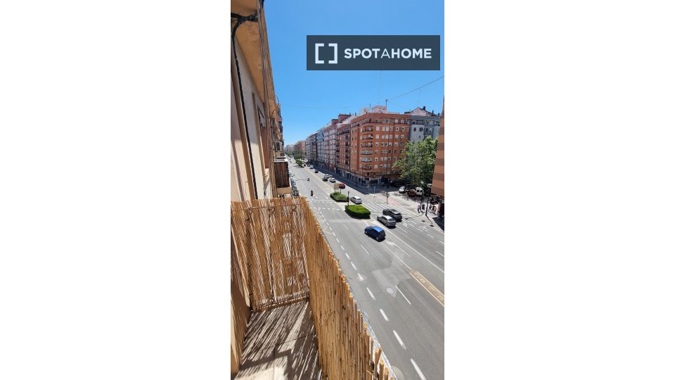 Apartment Valencia, 2 beds, 60m² — photo 7