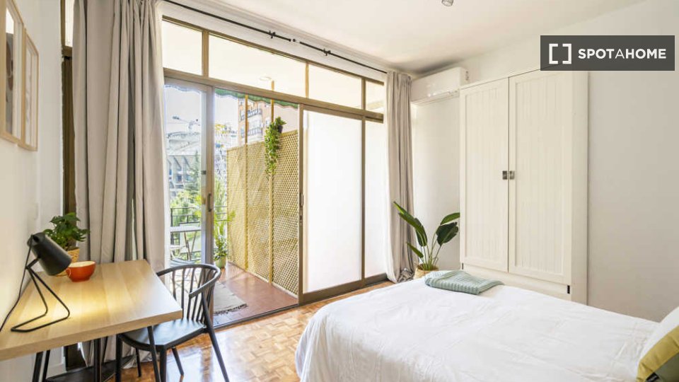 Double room Madrid, 6 beds — photo 31