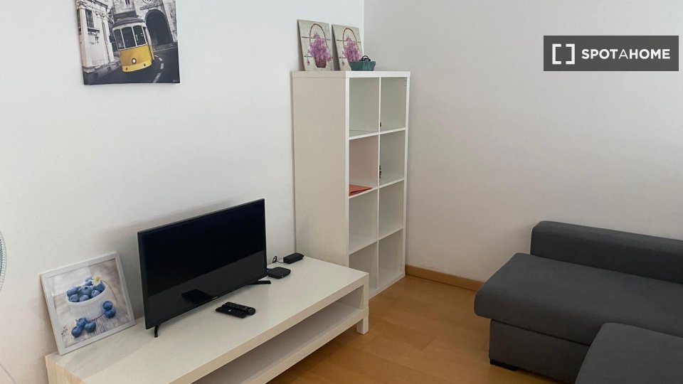 Apartment mono Lisbon — photo 16