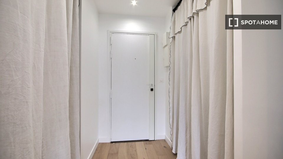 Appartamento con 1 camera da letto in affitto a Belleville-Saint-Maur - a Parigi