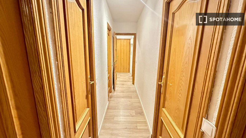 Double room Madrid, 4 beds — photo 33