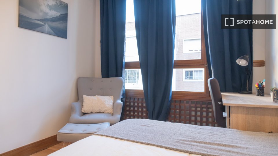 Double room Madrid, 11 beds — photo 3