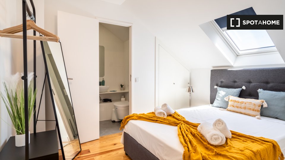 Apartment Lisbon, 2 beds — photo 2