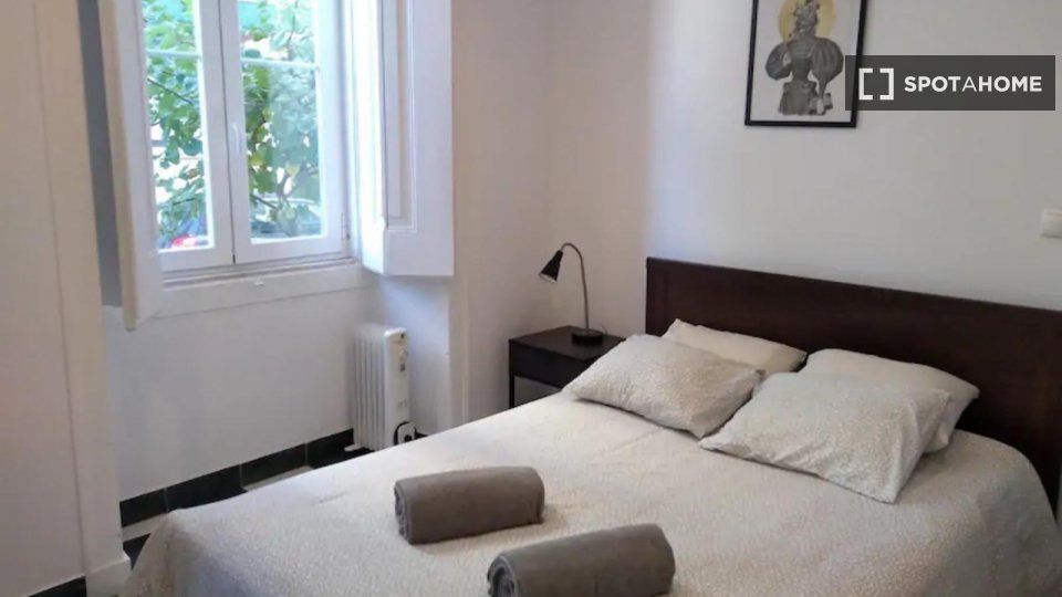 Apartment Lisbon, 3 beds, 80m² — photo 8