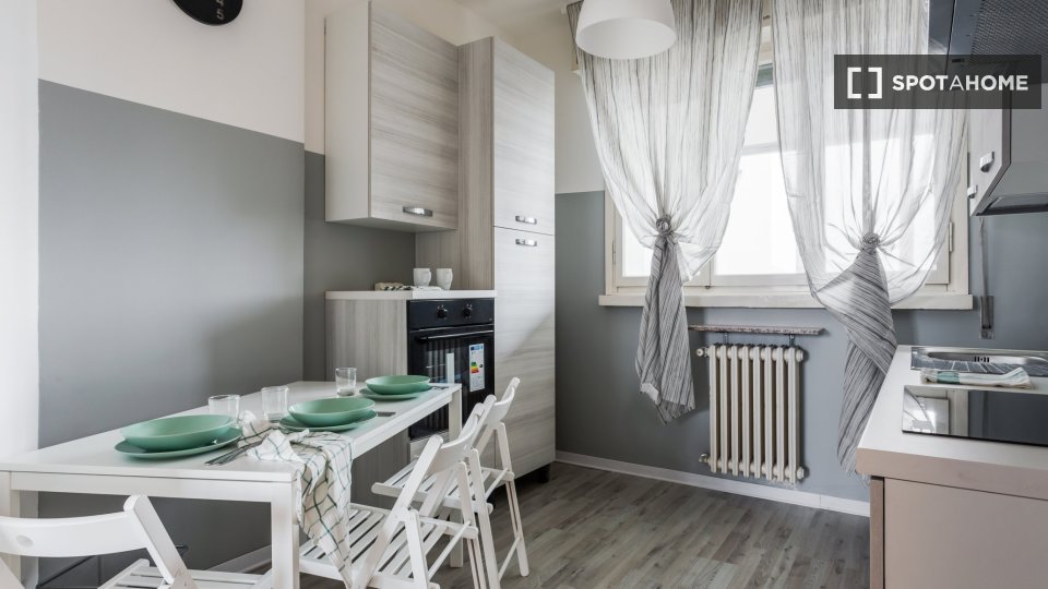 Double room Milan, 5 beds — photo 8