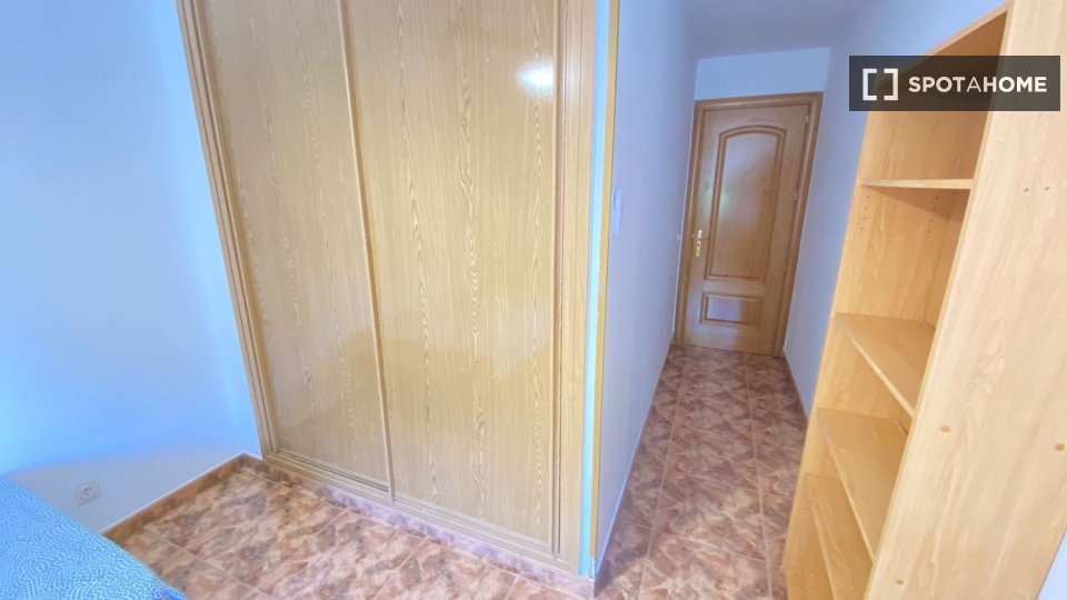 Double room Madrid, 7 beds — photo 13