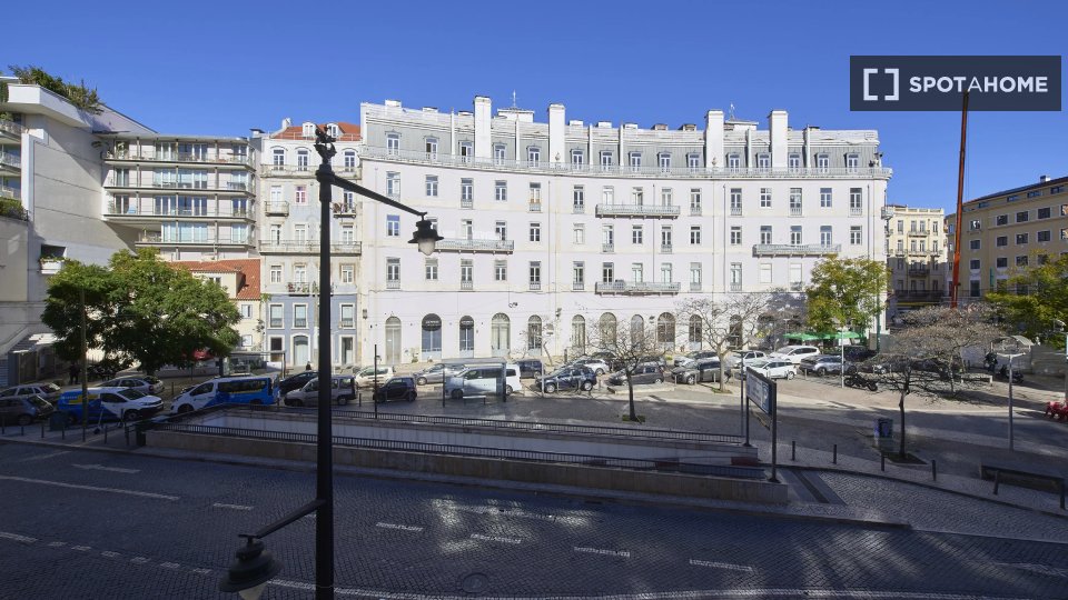 Double room Lisbon, 9 beds — photo 4