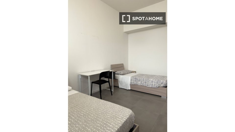 Double room Milan, 8 beds — photo 15