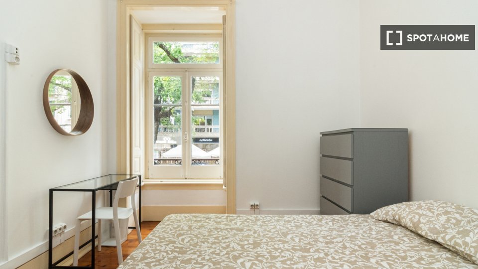 Double room Lisbon, 11 beds — photo 1