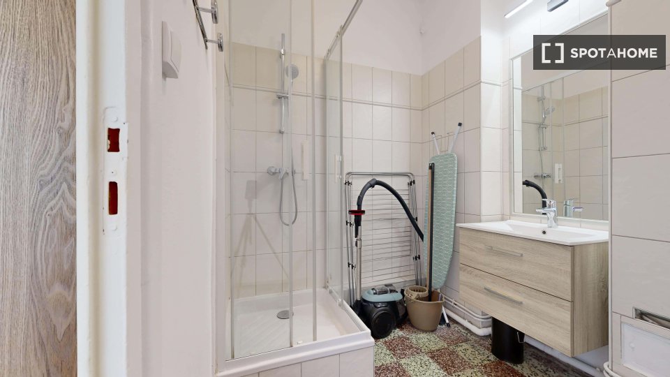 Double room Lyon, 6 beds — photo 4