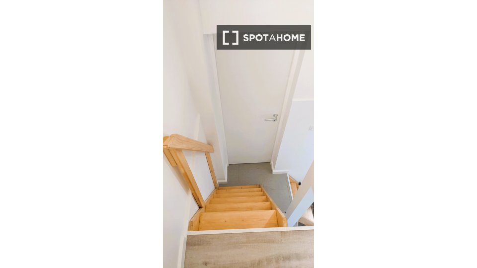Apartment mono Lisbon, 25m² — photo 1