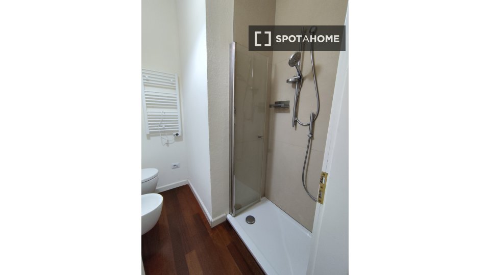 Double room Bologna, 8 beds, 185m² — photo 10