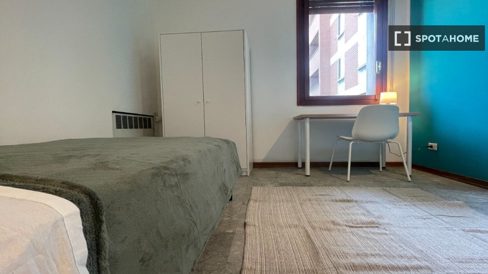 Double room Bologna, 12 beds, 150m² — photo 22