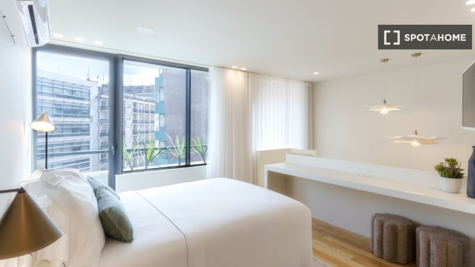 Apartment Porto, 1 bed, 55m² — photo 18