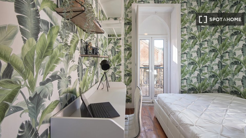Double room Lisbon, 13 beds — photo 11