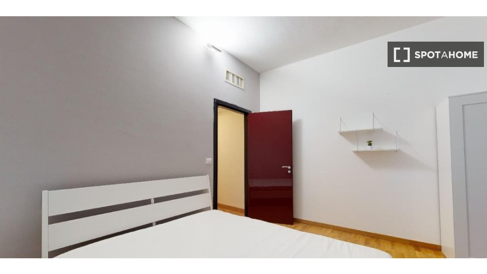 Double room Milan, 8 beds, 200m² — photo 3