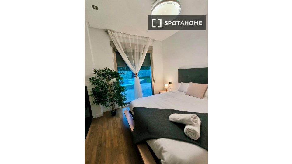 Apartment Valencia, 3 beds, 140m² — photo 13