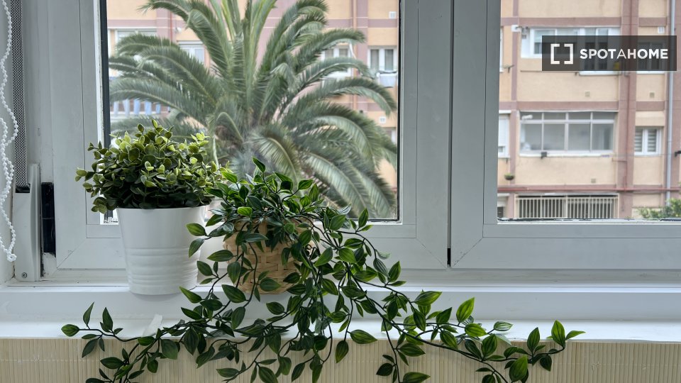 Double room Madrid, 5 beds — photo 1