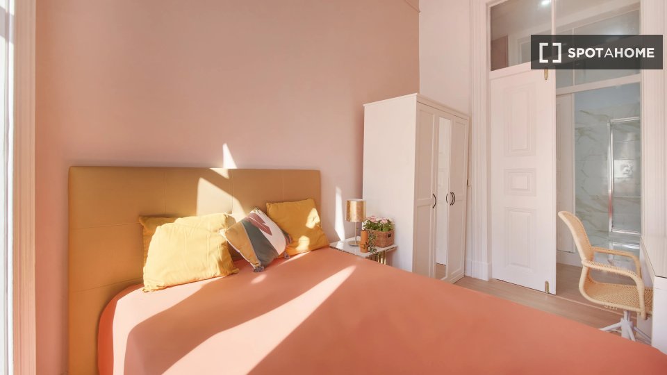 Double room Lisbon, 9 beds — photo 3